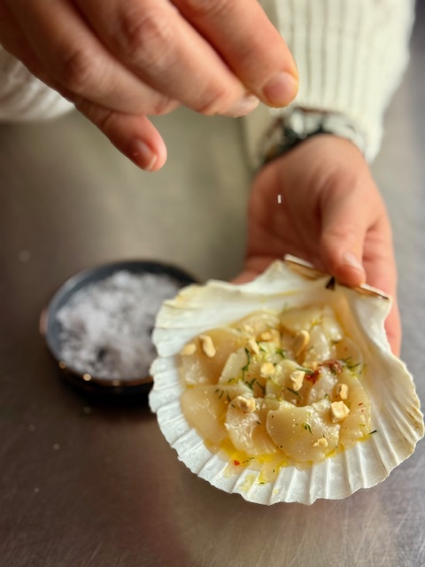 Carpaccio de Saint-Jacques au pomelo