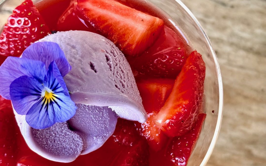 Gelée d’hibiscus aux fruits rouges & cœur de fraise